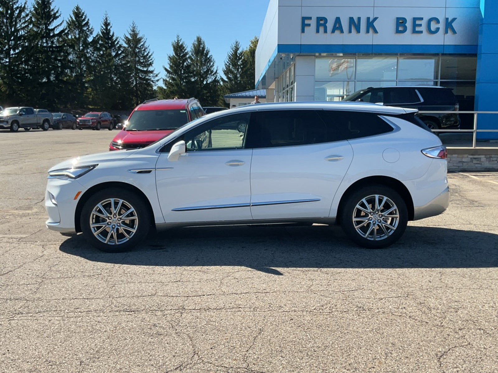 Used 2023 Buick Enclave Premium w/ Experience Buick Package AWD/4WD image 4