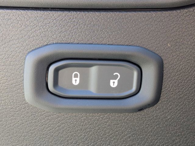 Used 2024 Jeep Wrangler Sport S image 12