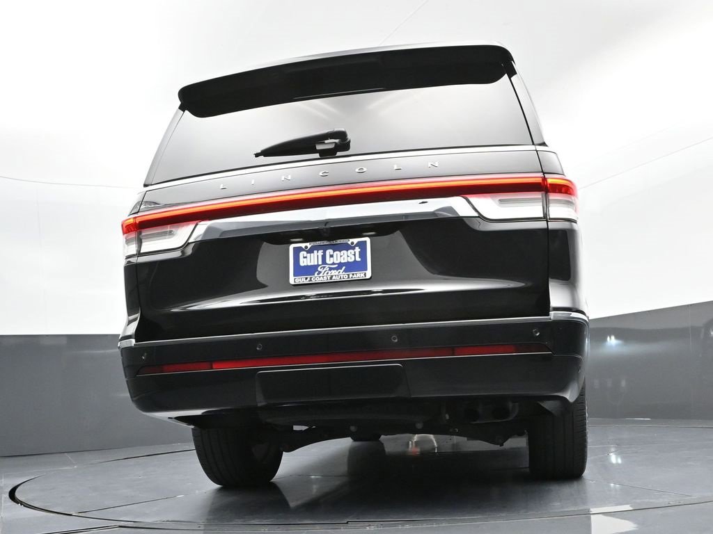 Used 2023 Lincoln Navigator L Reserve image 34