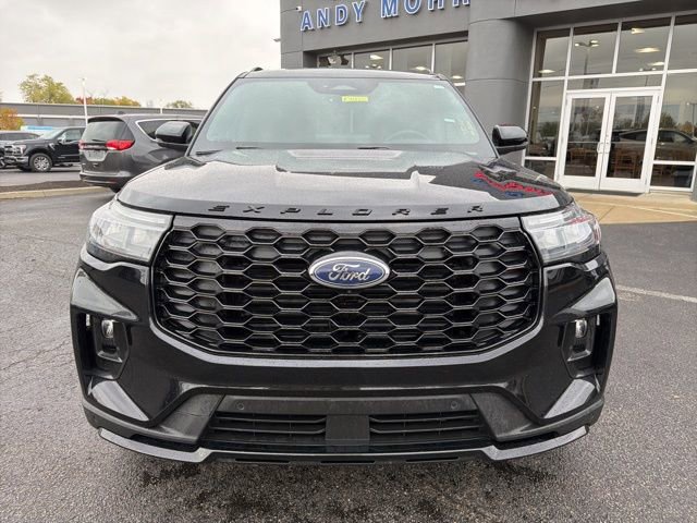Used 2025 Ford Explorer ST-Line image 14