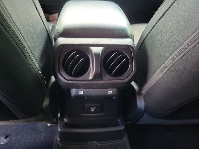 Used 2018 Jeep Wrangler Unlimited Sahara w/ Quick Order Package 24M Moab AWD/4WD image 12