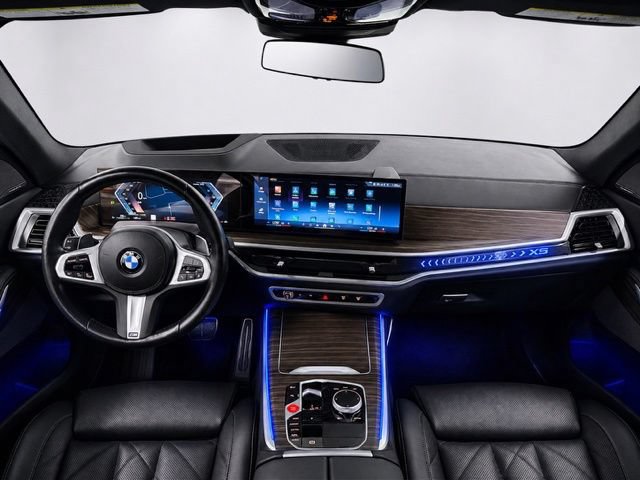 Used 2024 BMW X5 xDrive40i w/ M Sport Package AWD/4WD image 20