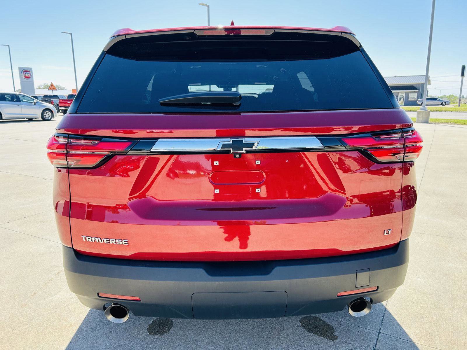 Used 2023 Chevrolet Traverse LT FWD image 40
