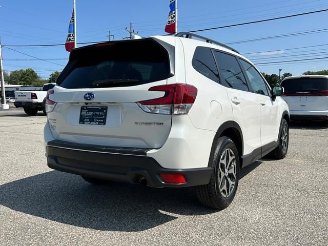 Used 2022 Subaru Forester Premium w/ Popular Package #1 image 3