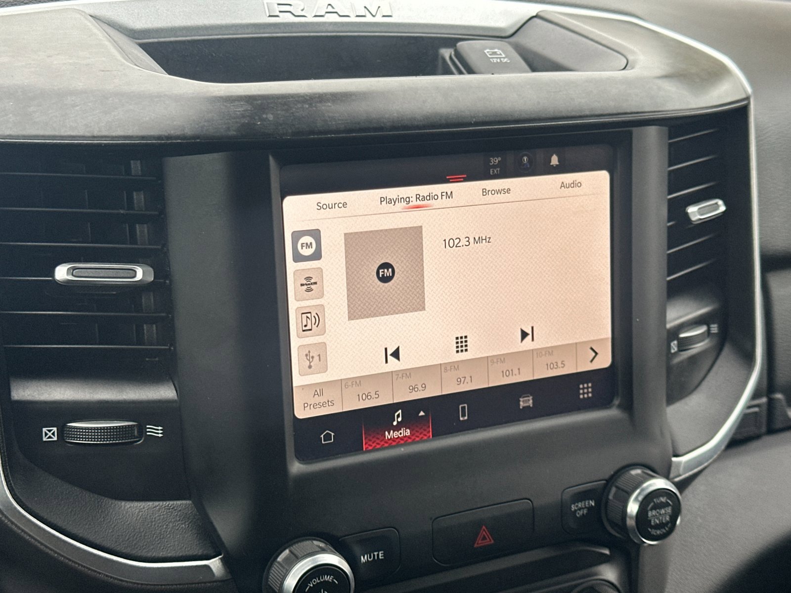 Used 2024 RAM 2500 Big Horn image 16