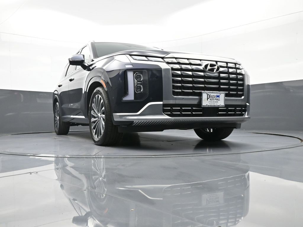 Used 2024 Hyundai Palisade Calligraphy image 30