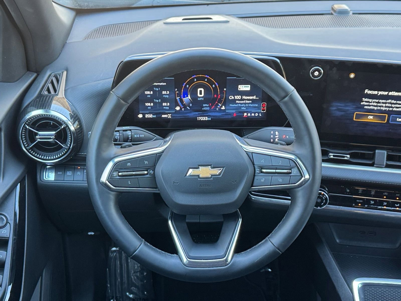 Used 2025 Chevrolet Equinox LT image 27