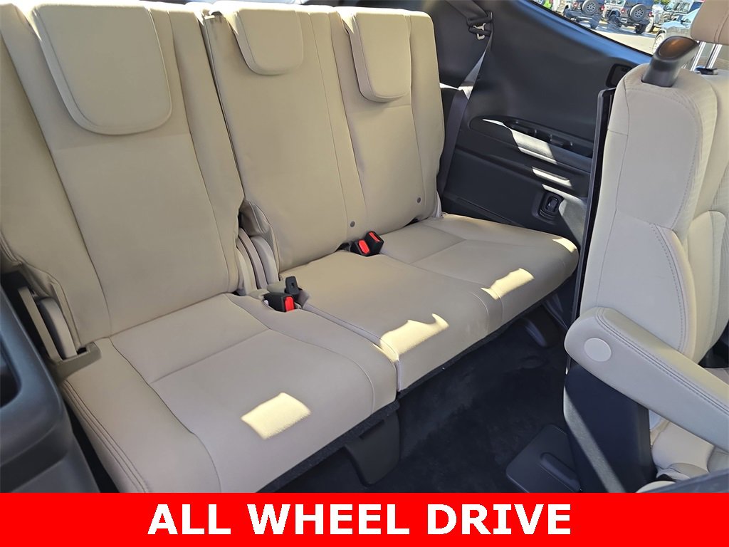 Used 2023 Subaru Ascent Premium w/ Convenience Package image 13