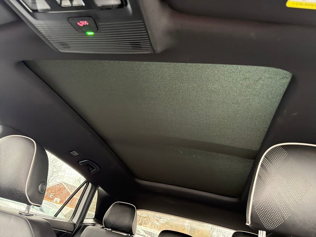 Used 2025 Volkswagen Atlas Cross Sport SEL Premium R-Line image 25