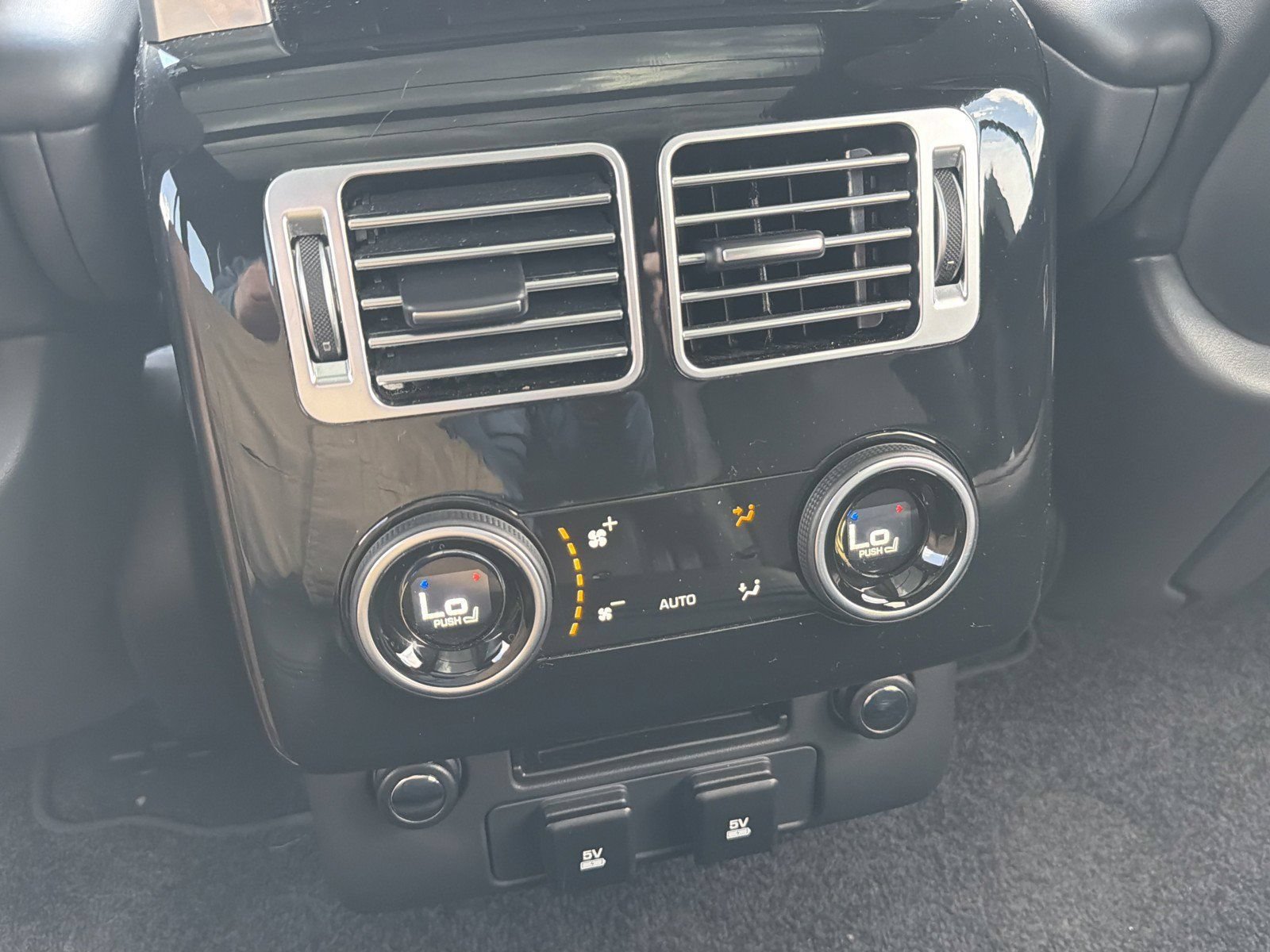 Used 2020 Land Rover Range Rover HSE AWD/4WD image 19