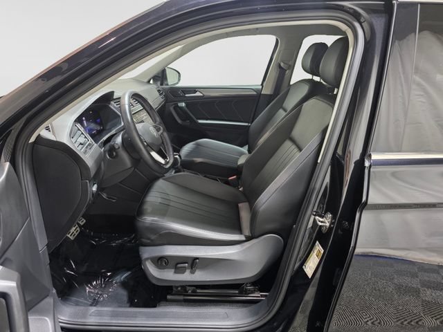 Certified 2023 Volkswagen Tiguan SE AWD/4WD image 13