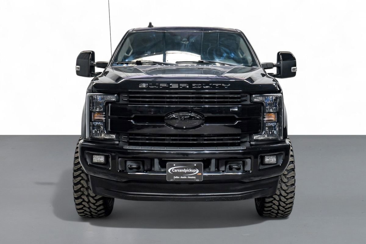 Used 2019 Ford F250 Lariat w/ Lariat Ultimate Package image 3