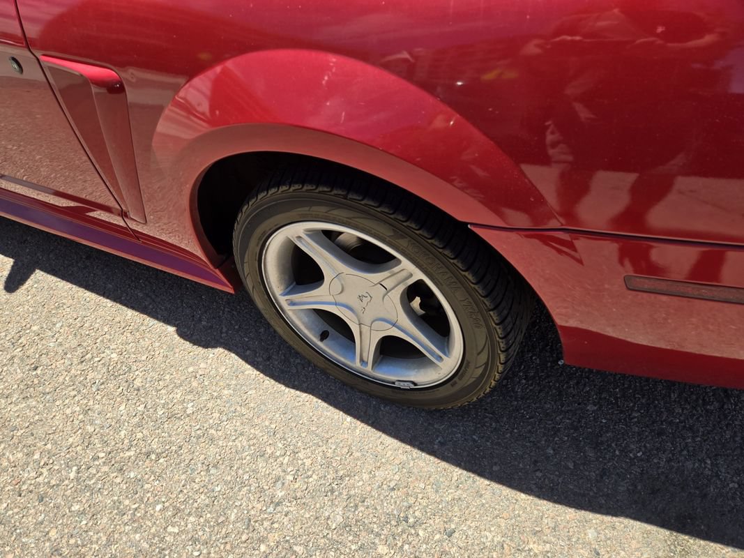 Used 2000 Ford Mustang GT RWD image 7