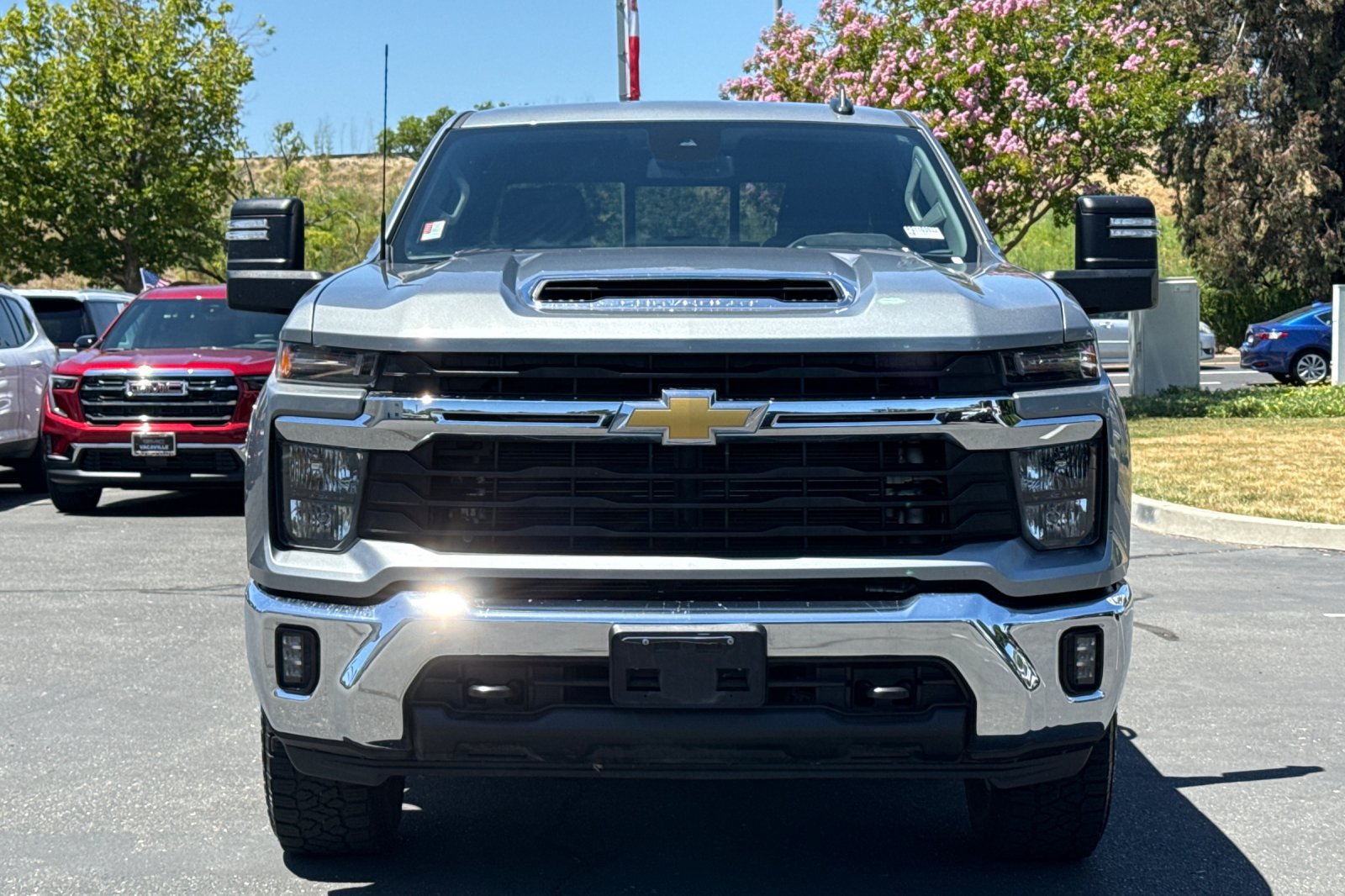 Used 2025 Chevrolet Silverado 3500 LT AWD/4WD image 10
