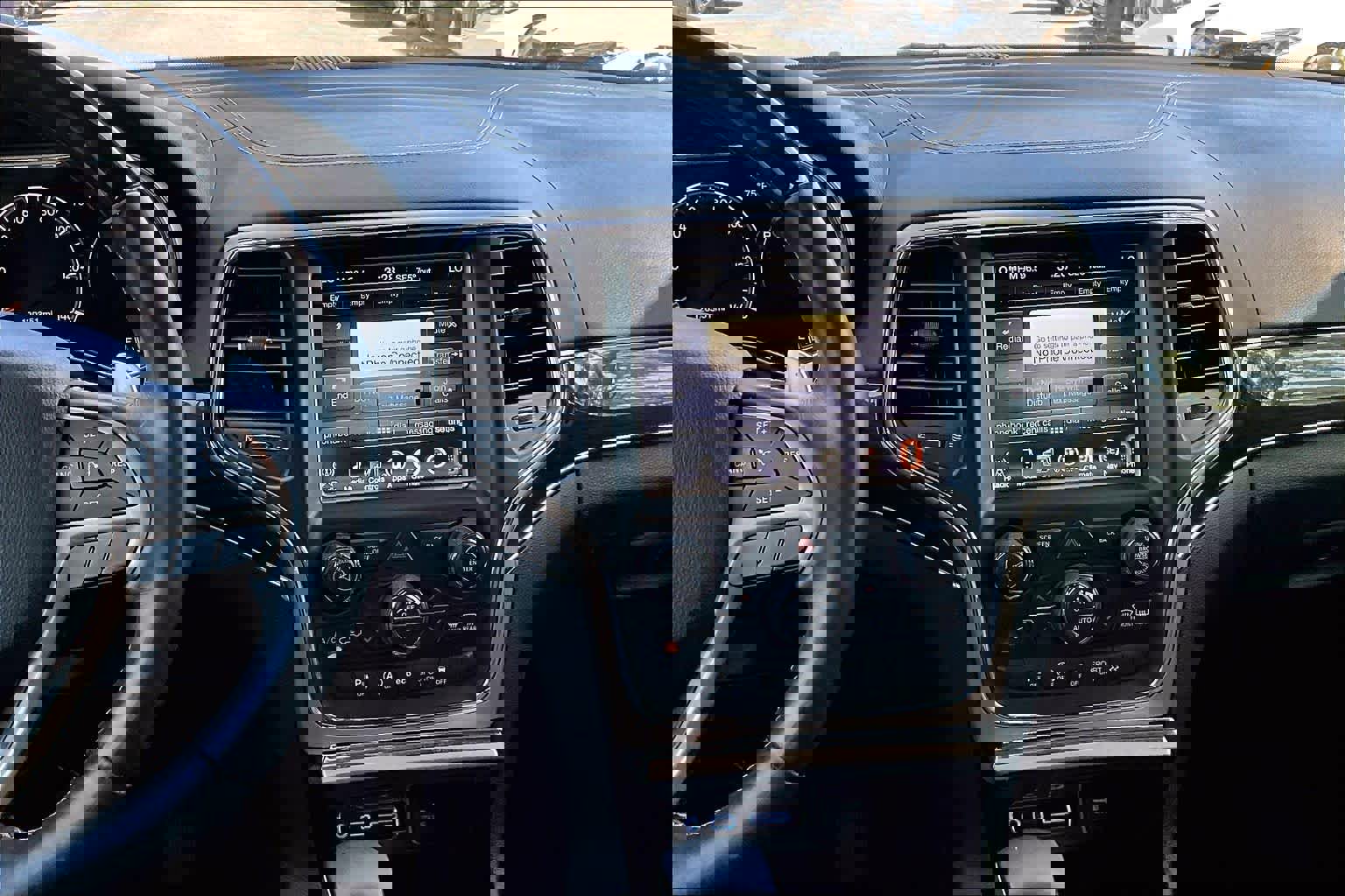 Used 2017 Jeep Grand Cherokee Overland image 7