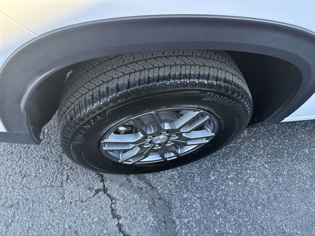 Certified 2025 GMC Acadia Elevation image 40