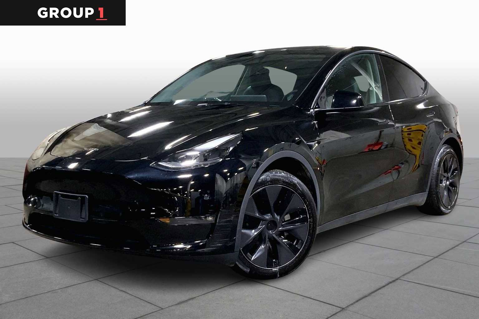 Used 2025 Tesla Model Y Long Range image 1