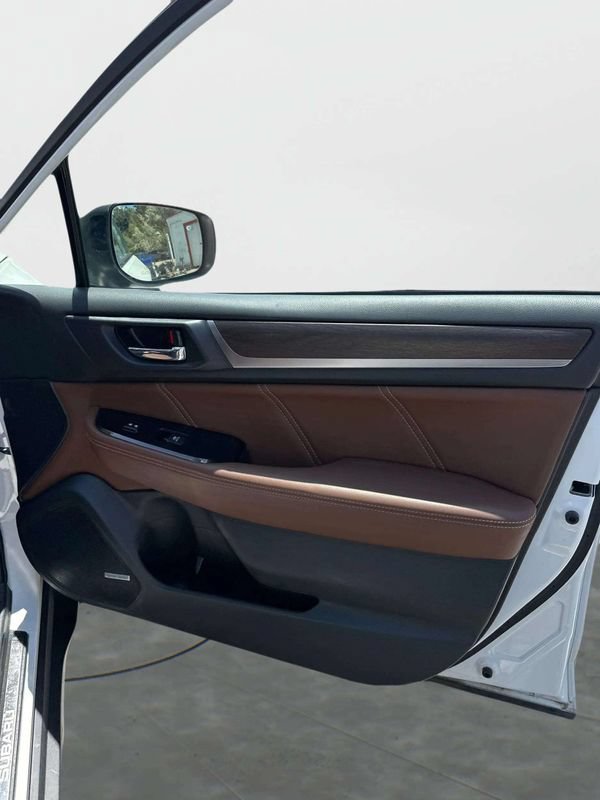Used 2019 Subaru Outback 2.5i Touring w/ Popular Package #3A AWD/4WD image 11