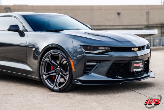 Used 2018 Chevrolet Camaro SS image 39