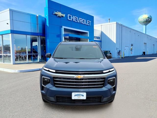 New 2026 Chevrolet Traverse LT w/ Driver Confidence Package AWD/4WD image 9