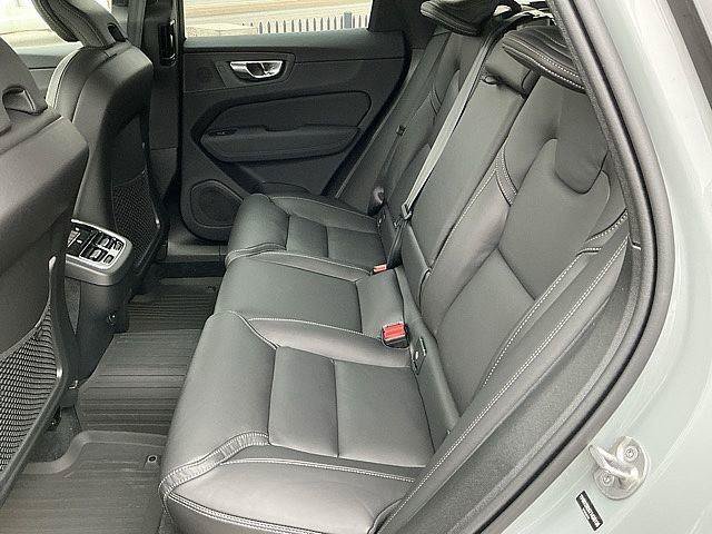 New 2026 Volvo XC60 B5 Ultra w/ Climate Package AWD/4WD image 13