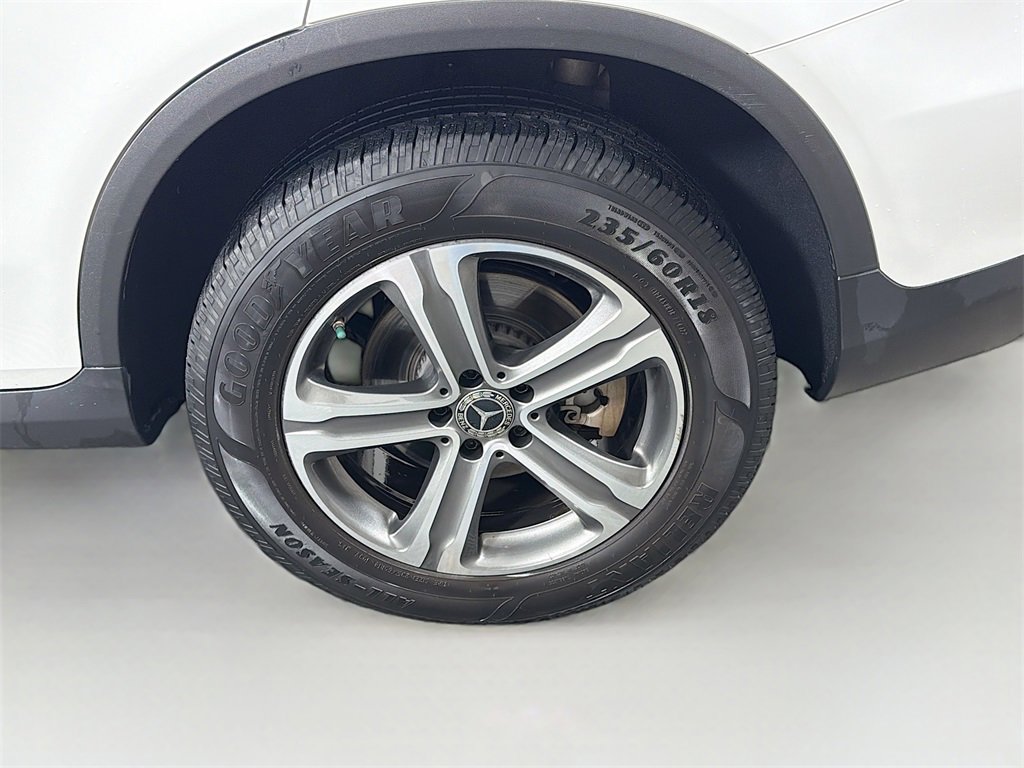 Certified 2018 Mercedes-Benz GLC 300 4MATIC image 33