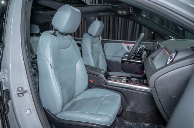 New 2026 Mercedes-Benz GLA 35 AMG 4MATIC image 14