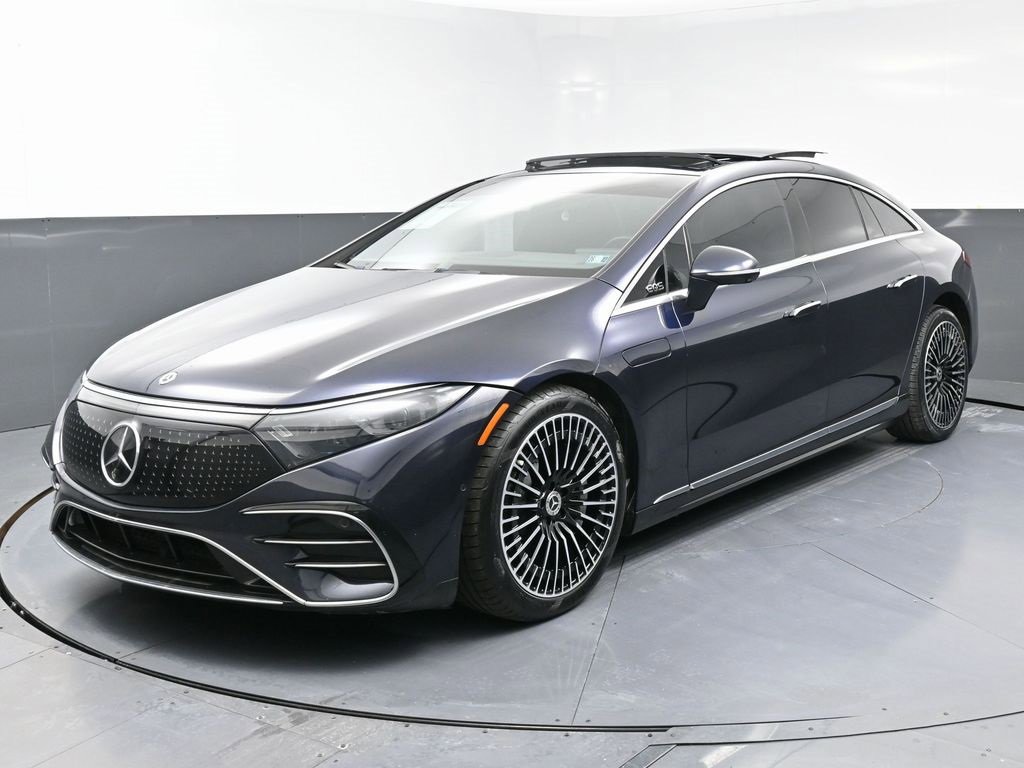 Used 2022 Mercedes-Benz EQS 450+ Sedan image 4