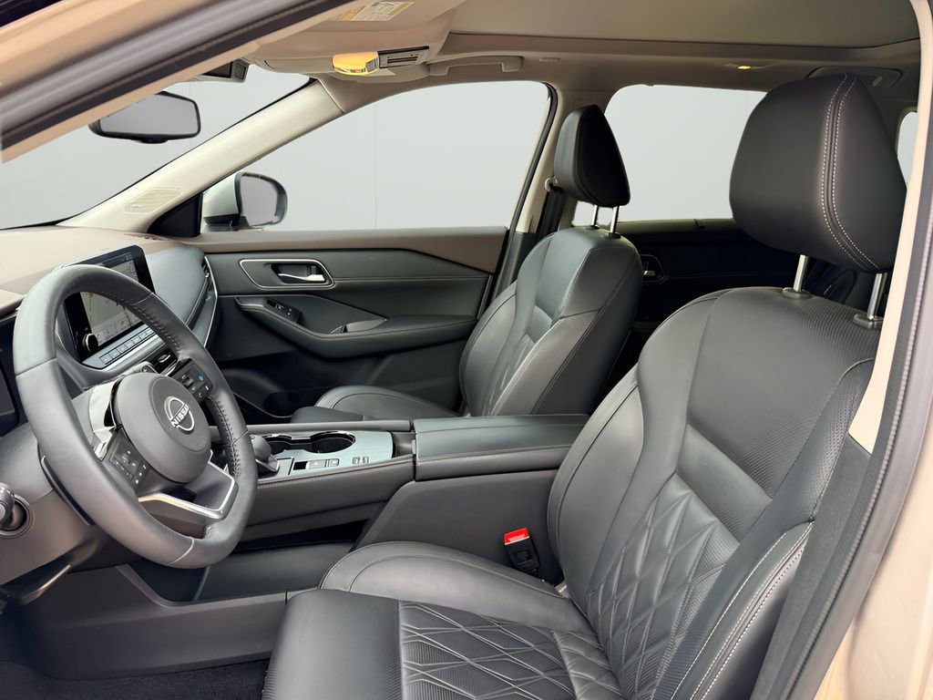 Used 2023 Nissan Rogue Platinum FWD image 10