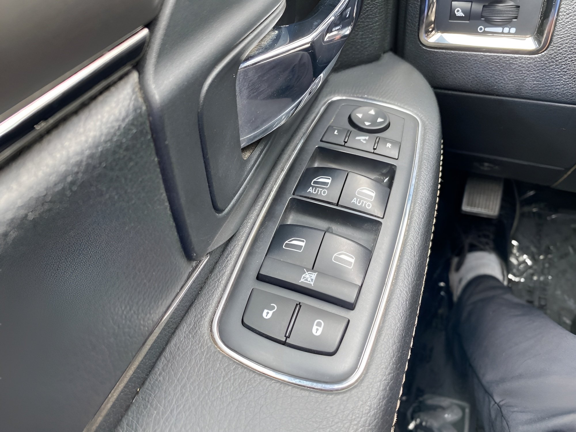 Used 2018 RAM 1500 Sport AWD/4WD image 39