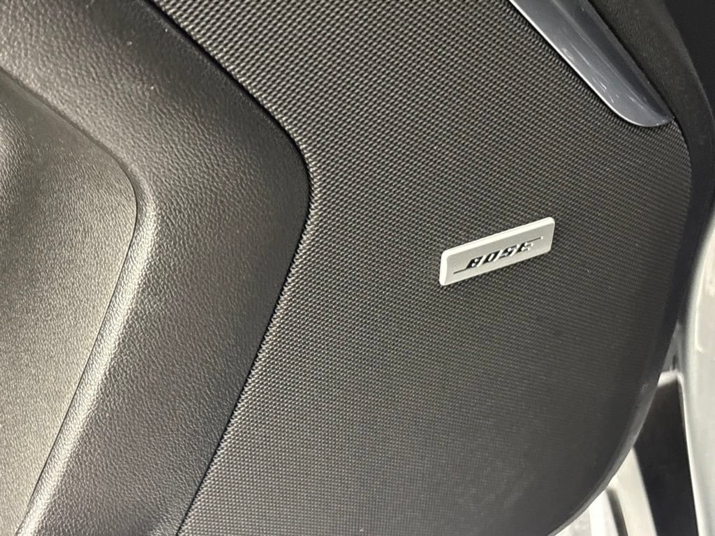 Used 2025 GMC Yukon XL Denali AWD/4WD image 34