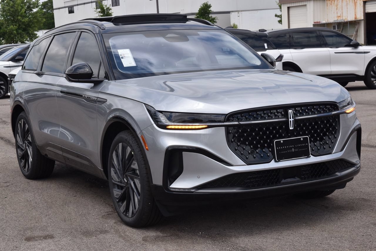 New 2026 Lincoln Nautilus Reserve AWD/4WD image 9