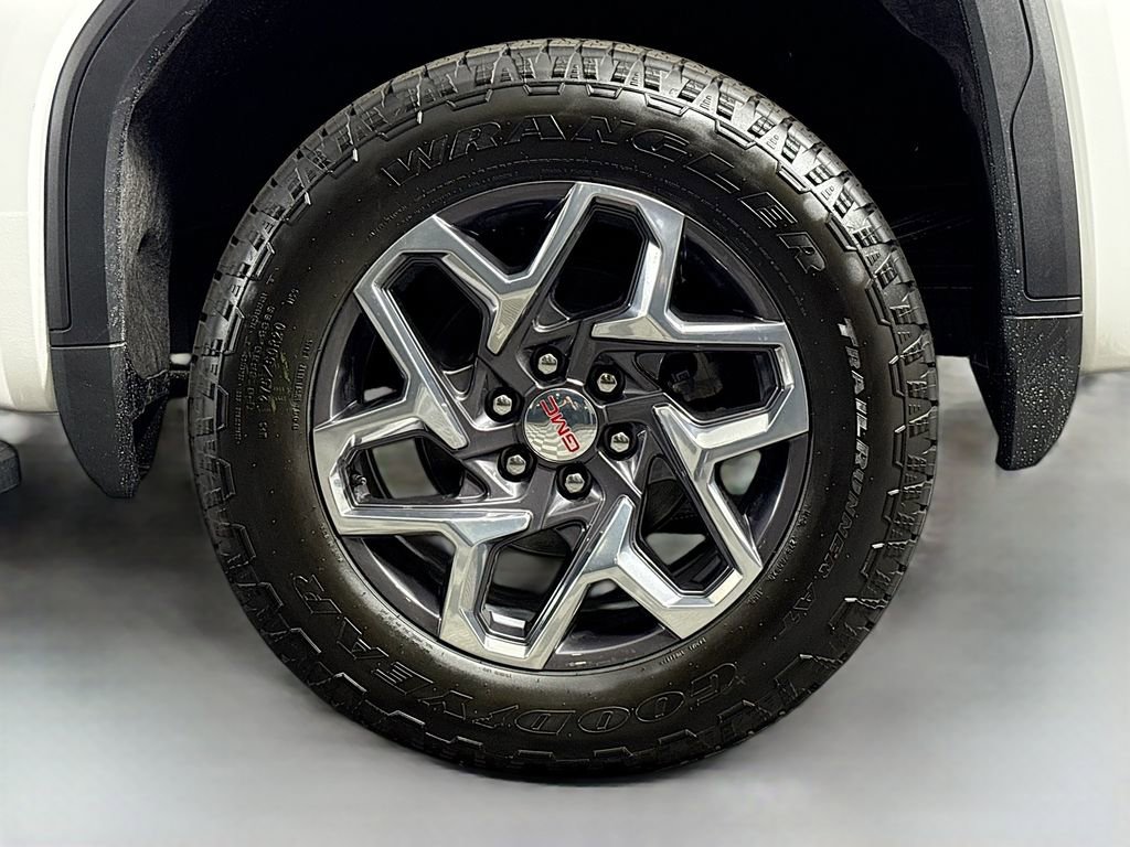 New 2026 GMC Sierra 1500 SLT w/ SLT Premium Package image 32