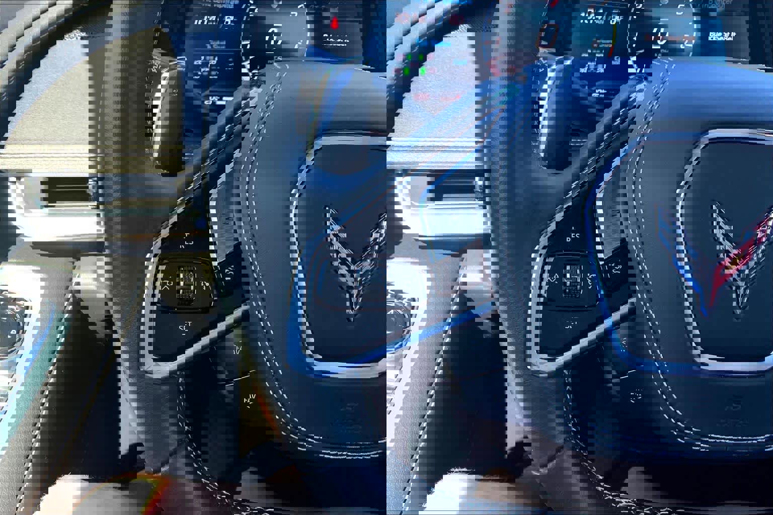 Used 2025 Chevrolet Corvette Stingray Coupe w/ Battery Protection Package RWD image 18