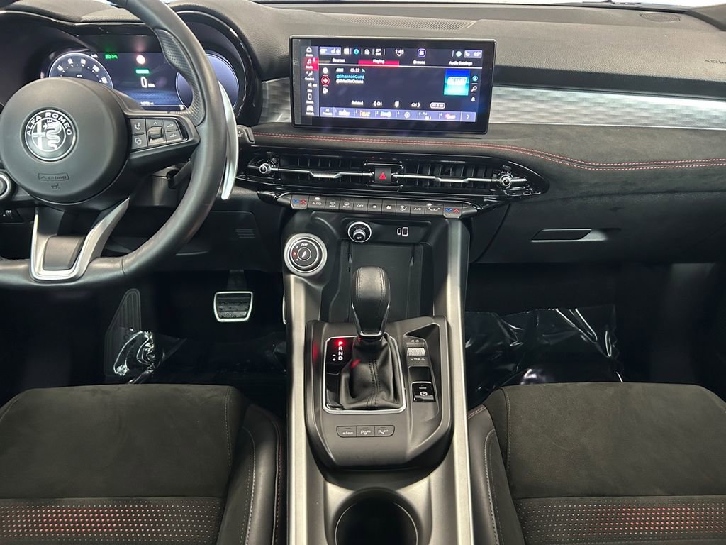 Used 2024 Alfa Romeo Tonale Veloce image 12