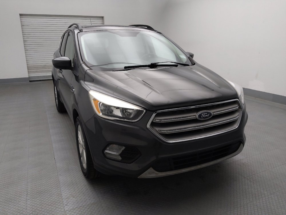 Used 2018 Ford Escape SE w/ SE Sync 3 Package image 14
