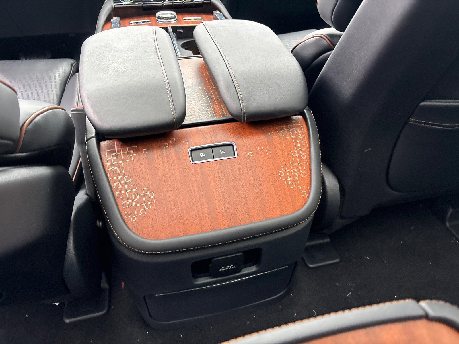 New 2025 Lincoln Navigator Black Label image 33