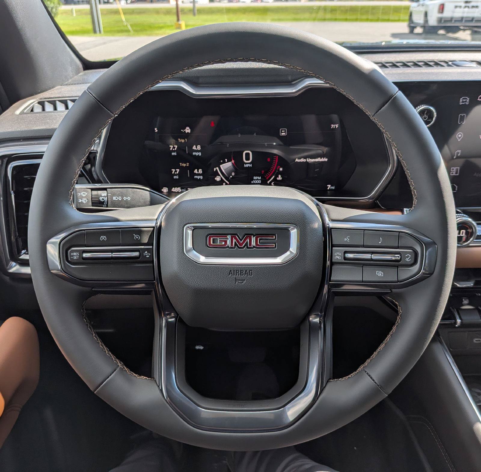 New 2026 GMC Canyon AT4 AWD/4WD image 15