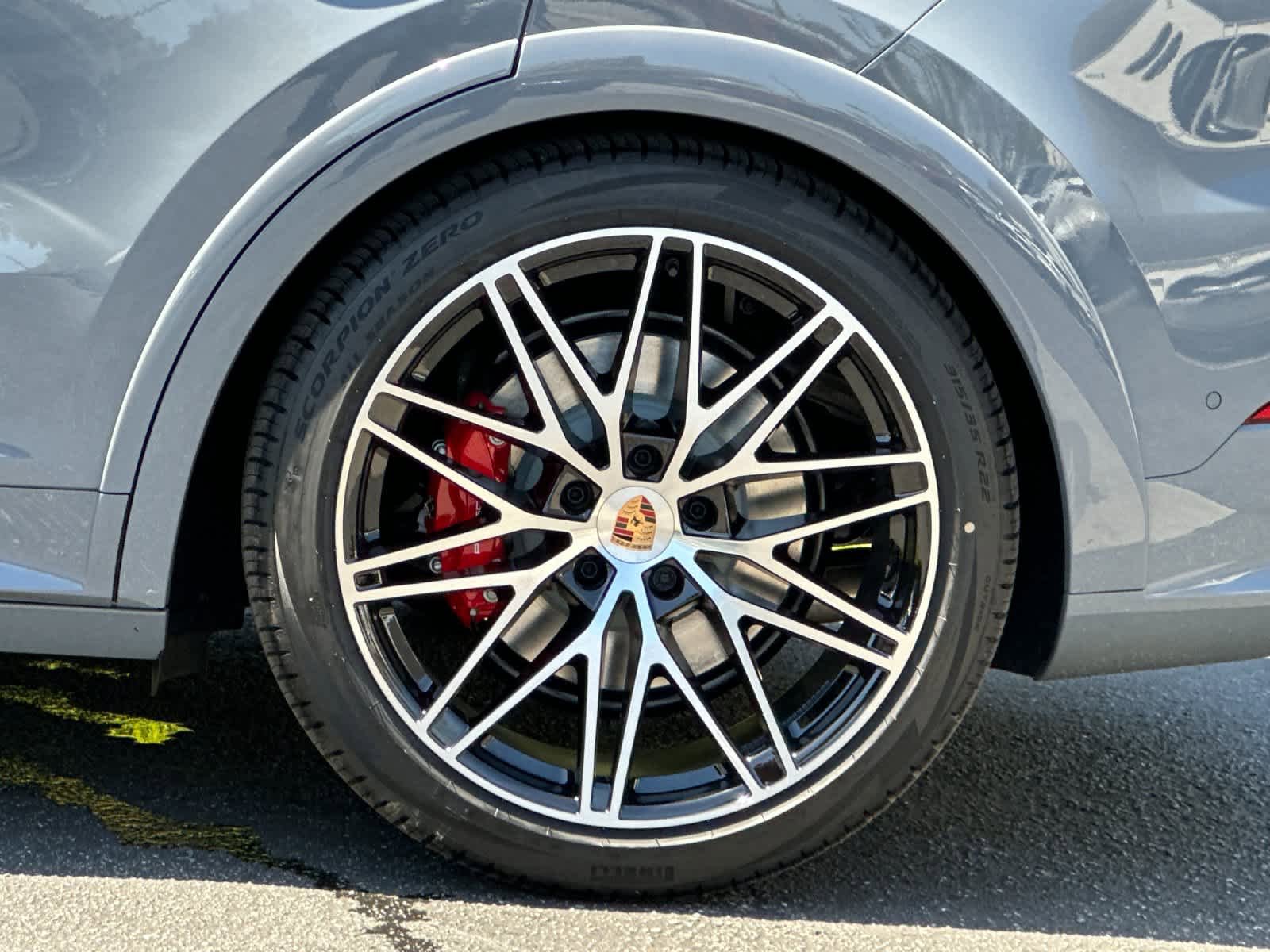 New 2026 Porsche Cayenne GTS AWD/4WD image 32