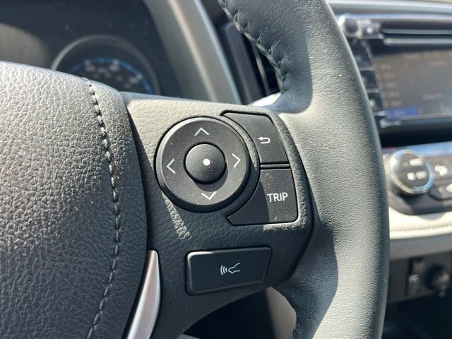 Used 2017 Toyota RAV4 XLE AWD/4WD image 30