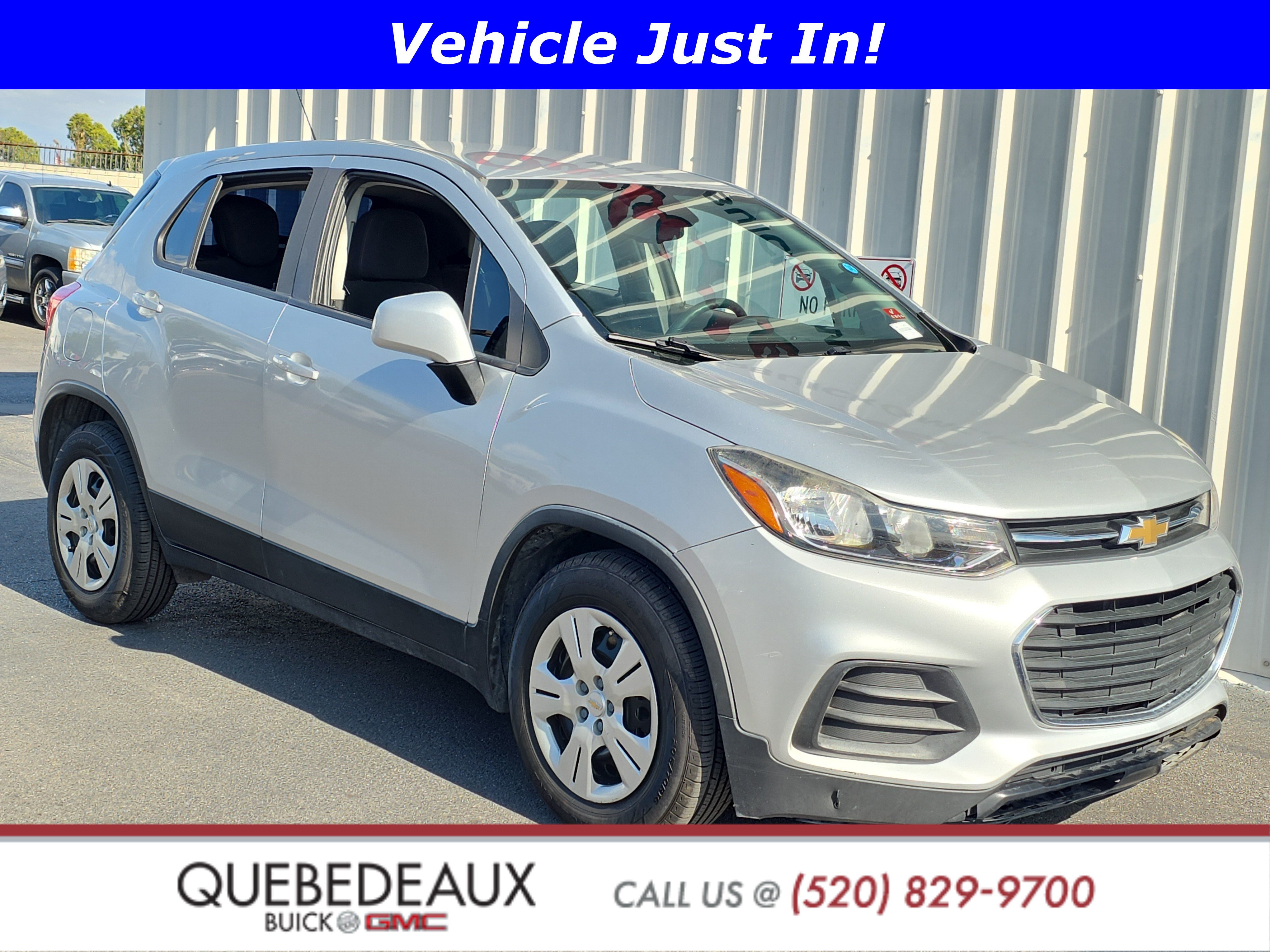 Used 2017 Chevrolet Trax LS FWD image 1