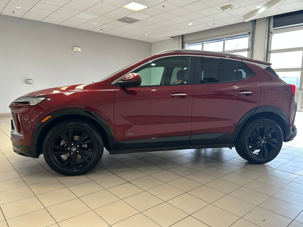 Used 2025 Buick Encore GX Sport Touring image 4