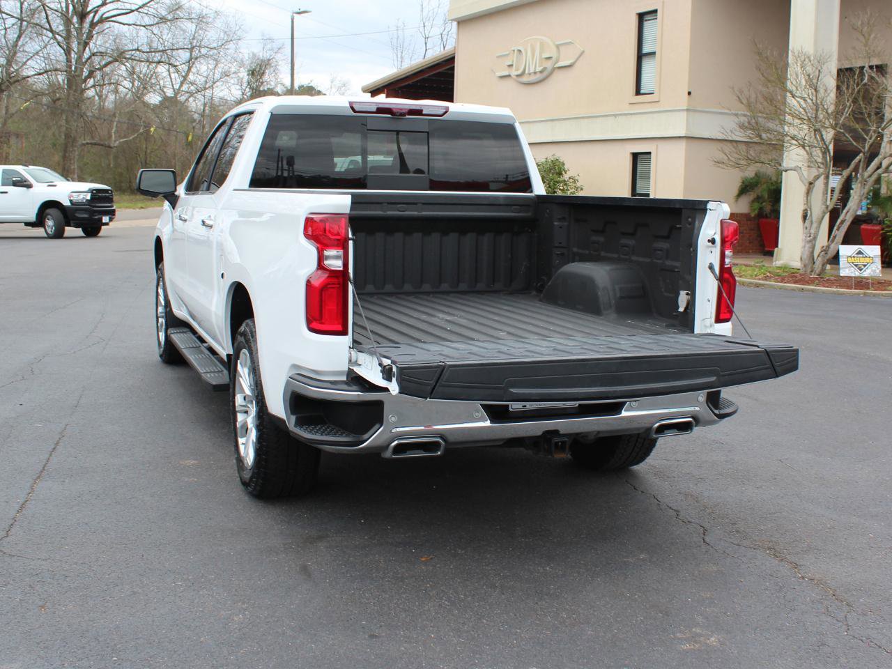 Used 2024 Chevrolet Silverado 1500 LTZ w/ Technology Package image 17