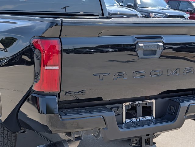 Used 2024 Toyota Tacoma SR5 AWD/4WD image 8