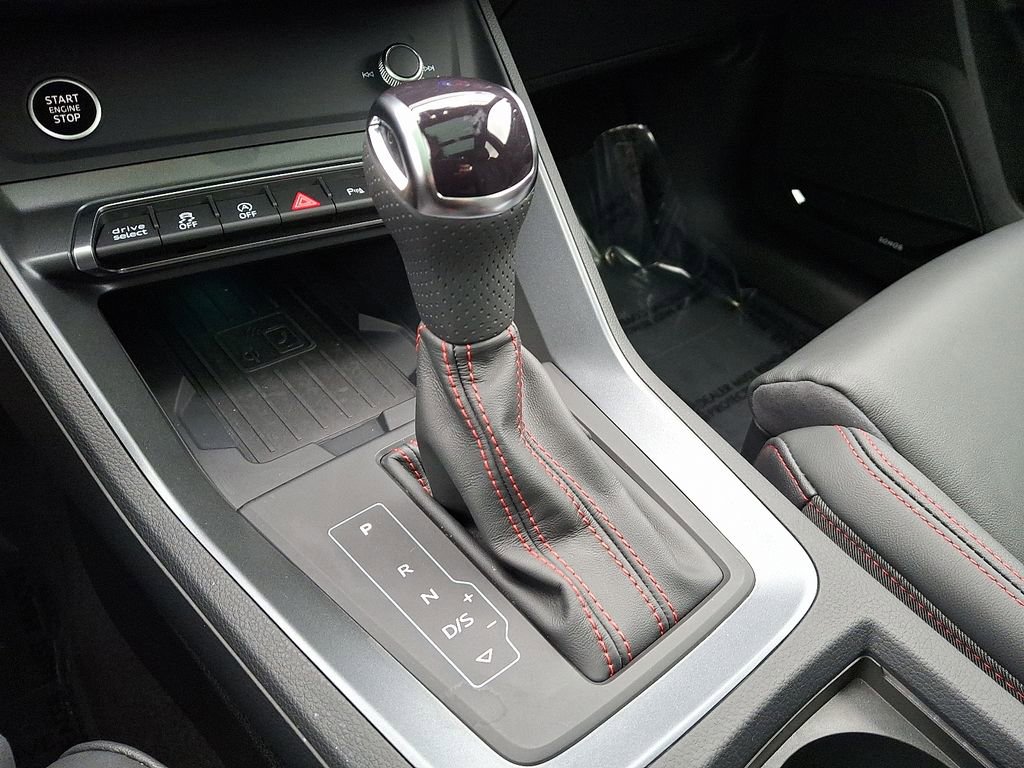 Certified 2025 Audi Q3 2.0T Premium Plus w/ Premium Plus Package image 16