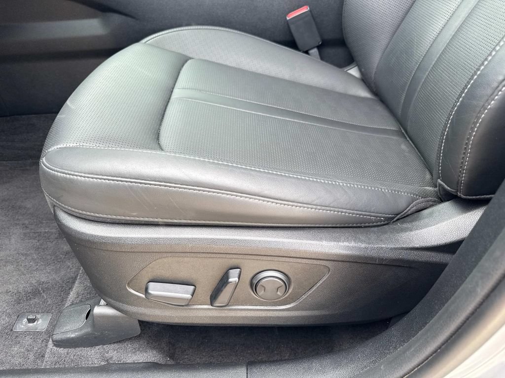 Used 2025 Kia Sorento S w/ Panoramic Sunroof Package FWD image 25