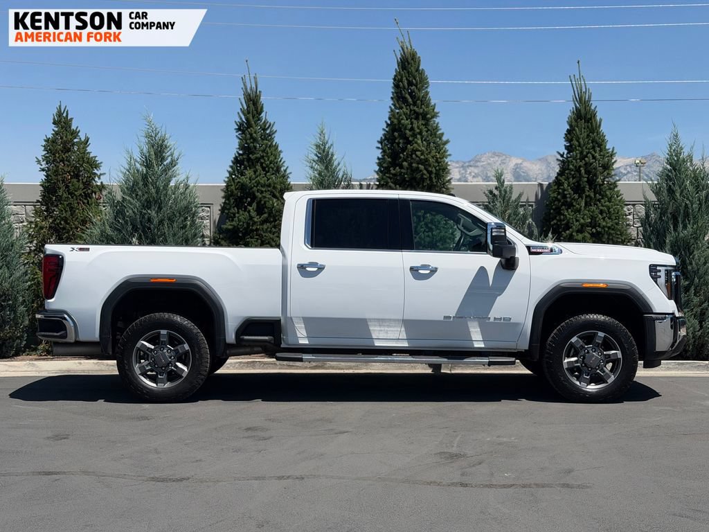 Used 2026 GMC Sierra 3500 SLT AWD/4WD image 9
