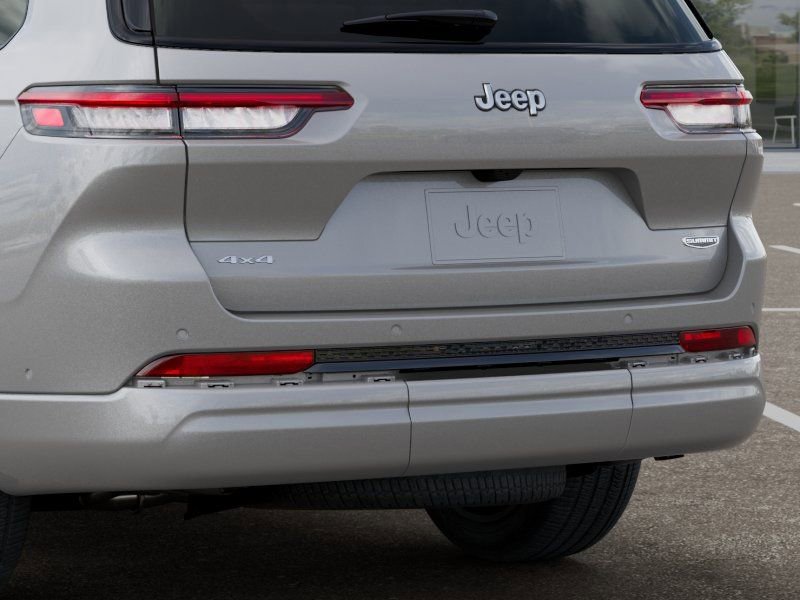 New 2026 Jeep Grand Cherokee L Summit AWD/4WD image 13