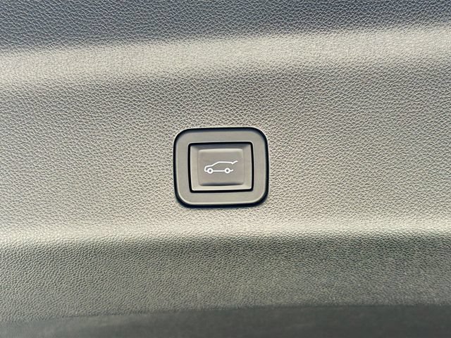 Used 2024 GMC Yukon AT4 w/ Max Trailering Package AWD/4WD image 11