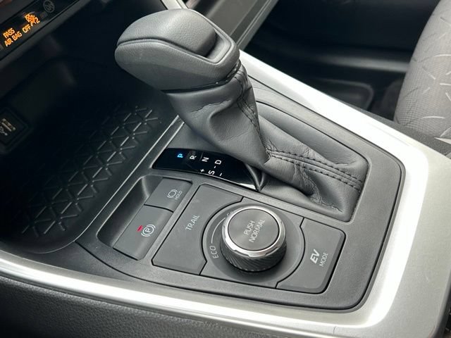Certified 2025 Toyota RAV4 XLE AWD/4WD image 60